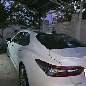 Toyota Camry 2024