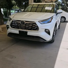 Toyota Highlander 2022