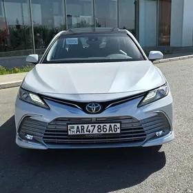 Toyota Camry 2022
