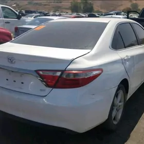 Toyota Camry 2016