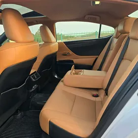 Lexus ES 350 2023