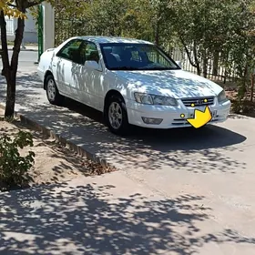 Toyota Camry 2000