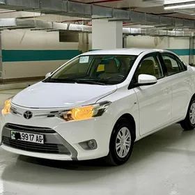 Toyota Yaris 2014