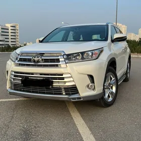 Toyota Highlander 2019