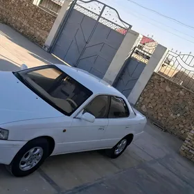 Toyota Vista 1995
