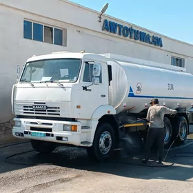 Kamaz 6520 2012