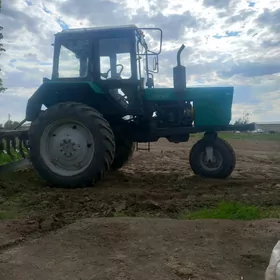 MTZ 80 2002