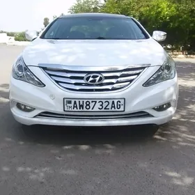 Hyundai Sonata 2011
