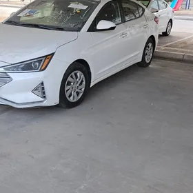 Hyundai Elantra 2020
