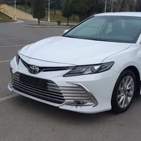 Toyota Camry 2022