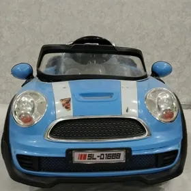 Çagalar üçin mini maşyn