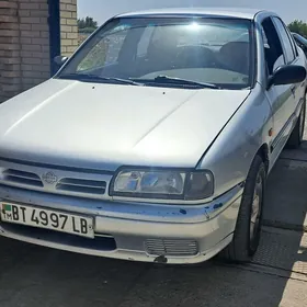 Nissan Primera 1991