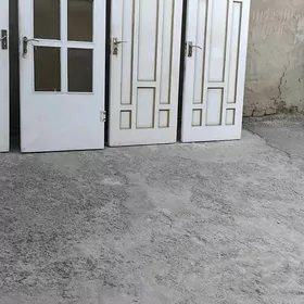 Içgi agyr agac gapy gyssagly