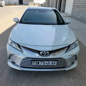 Toyota Camry 2023