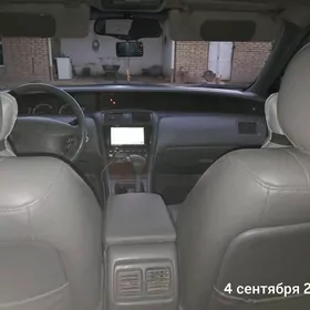 Toyota Avalon 2000