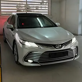 Toyota Camry 2024