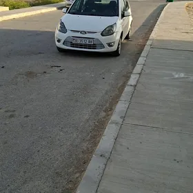 Ford Figo 2011
