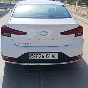 Hyundai Elantra 2020
