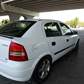 Opel Astra 2000