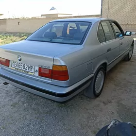 BMW 525 1990