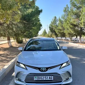 Toyota Camry 2020