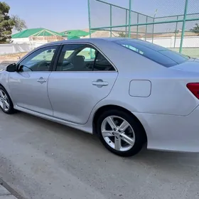 Toyota Camry 2013