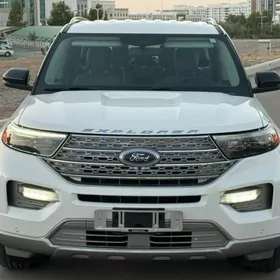 Ford Explorer 2021