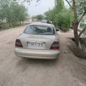 Daewoo Leganza 1998