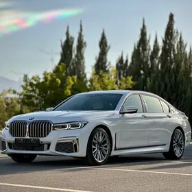 BMW 740 2020