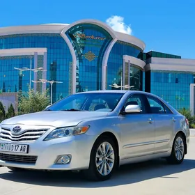 Toyota Camry 2010