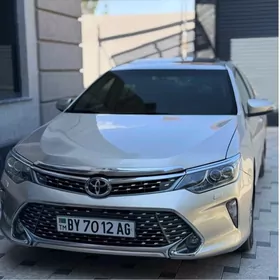 Toyota Camry 2014