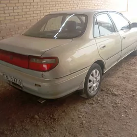 Toyota Corona 1993