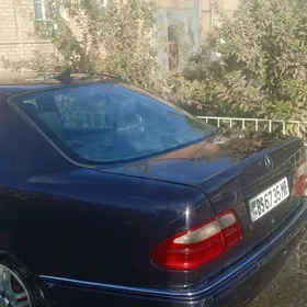 Mercedes-Benz E280 1996