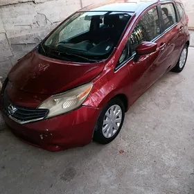 Nissan Versa 2016
