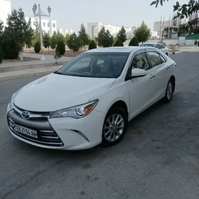 Toyota Camry 2016
