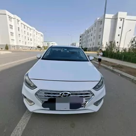 Hyundai Accent 2021