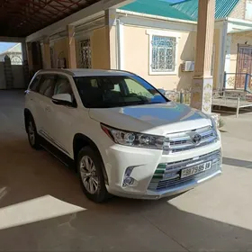 Toyota Highlander 2019