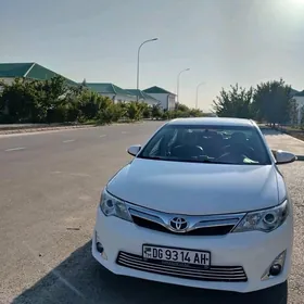 Toyota Camry 2014