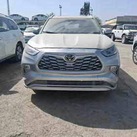 Toyota Highlander 2022