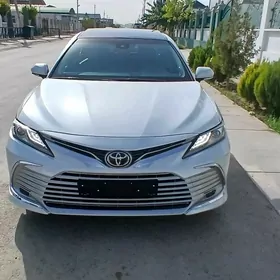 Toyota Camry 2022