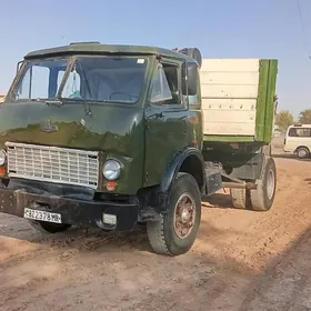 Maz Samosval 1980