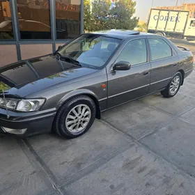 Toyota Camry 2000