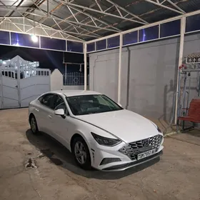 Hyundai Sonata 2021