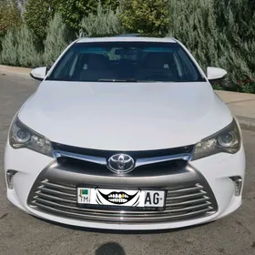 Toyota Camry 2015