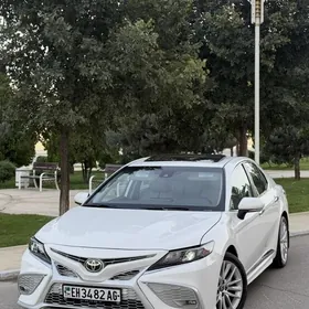Toyota Camry 2022