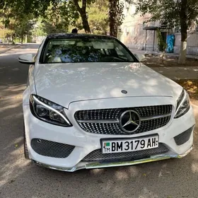 Mercedes-Benz C300 2015