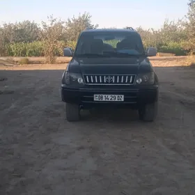 Toyota Land Cruiser Prado 1999