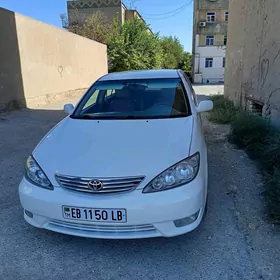 Toyota Camry 2004