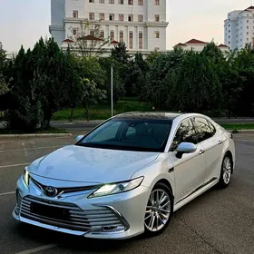 Toyota Camry 2020