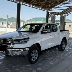 Toyota Hilux 2021